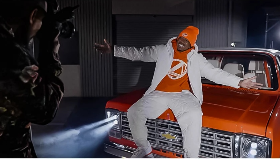 Nick Cannon car picture
