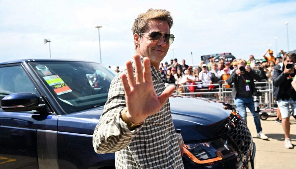 brad pitt  in new car 